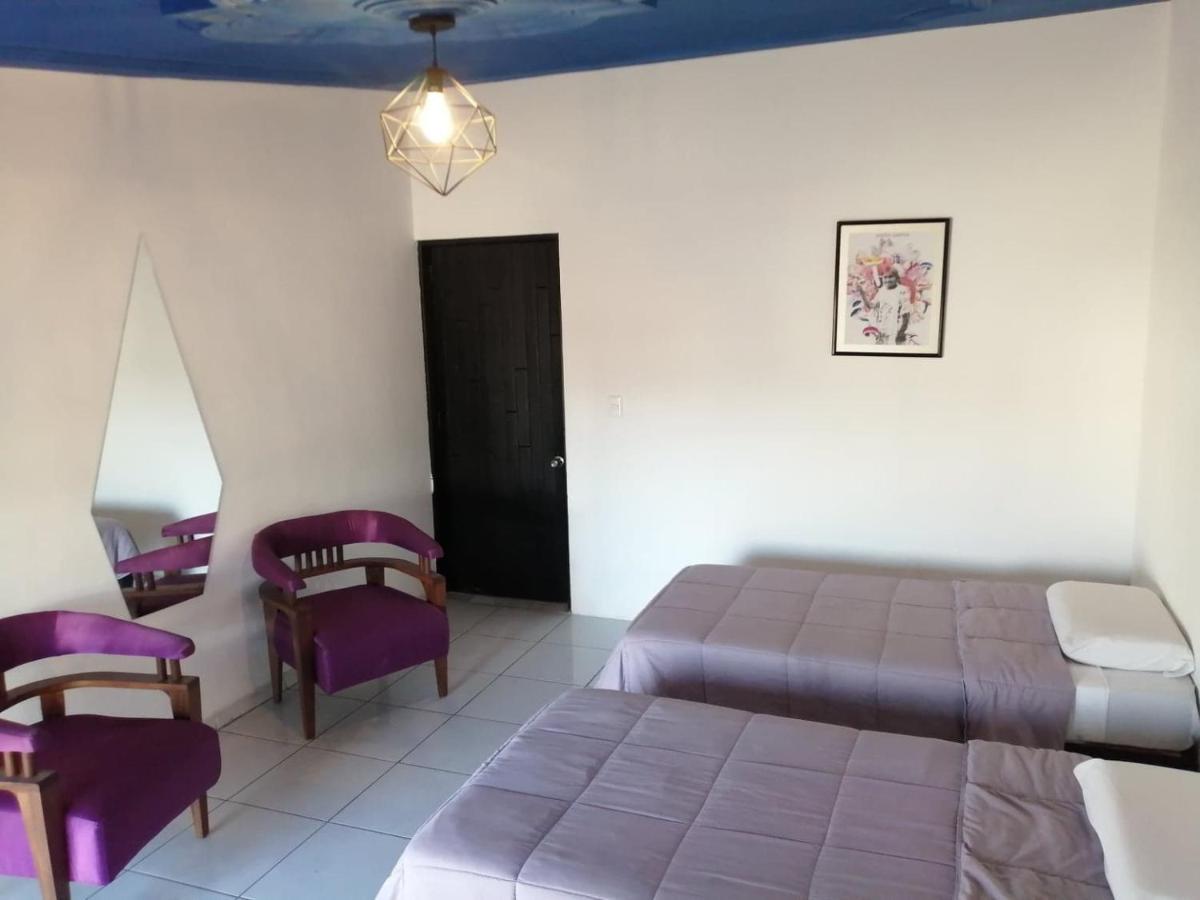 Casa Violeta Hostel Tepic Buitenkant foto